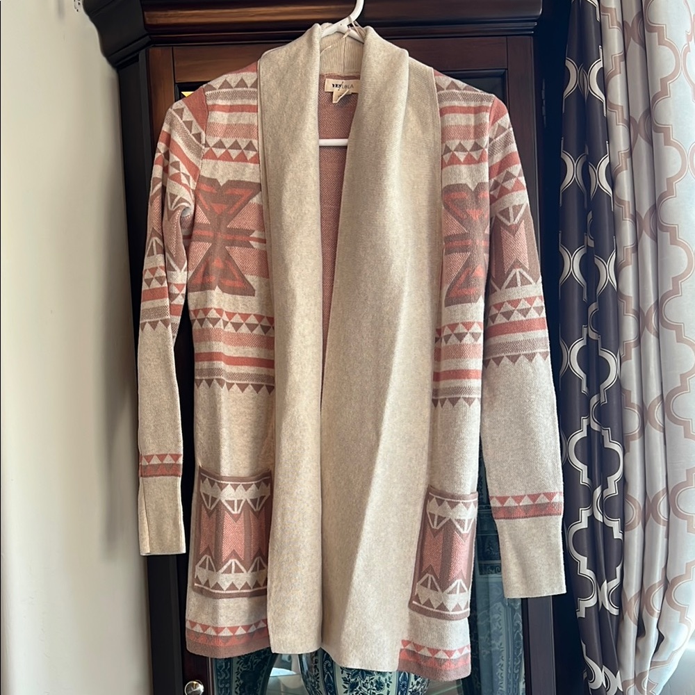 Women's Beige and Pink Patterned Sweater